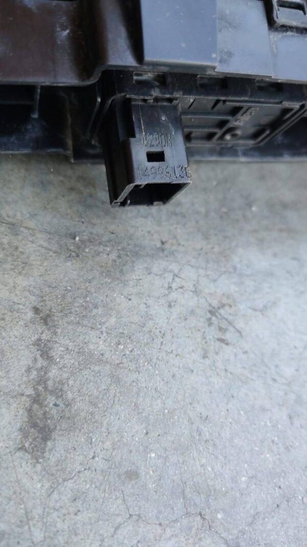 mando elevalunas delantero derecho jumpy expert scudo 14996130 - Imagen 3