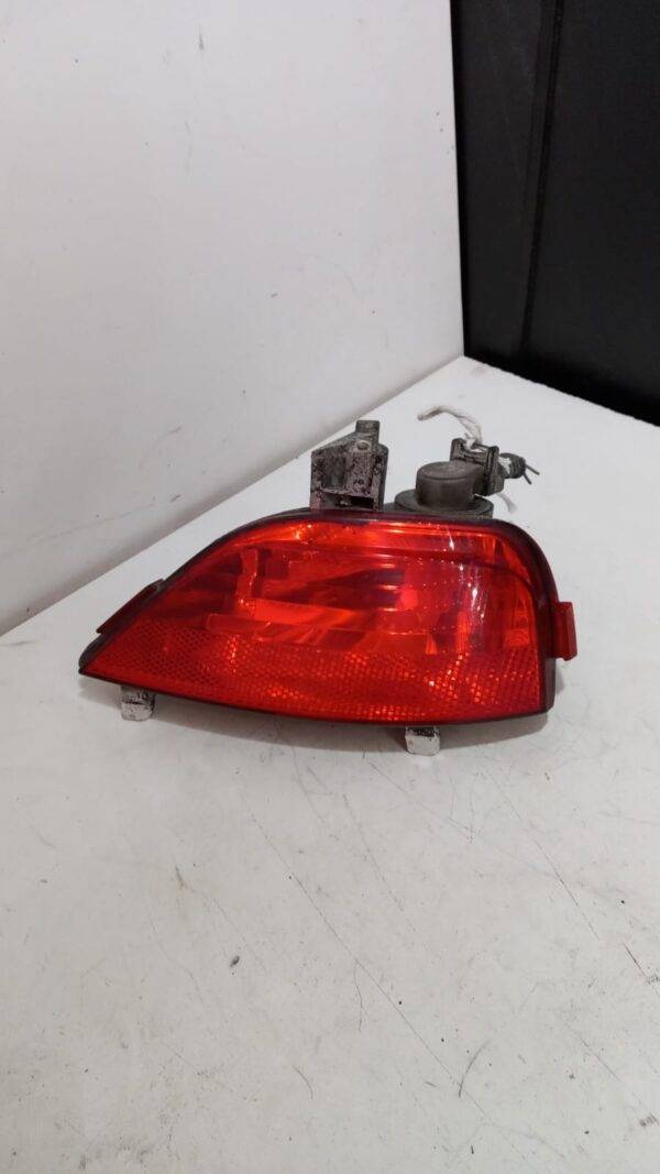 REF 265850001R ANTINIEBLA TRASERA LUZ PARAGOLPE RENUALT LAGUNA III 2006