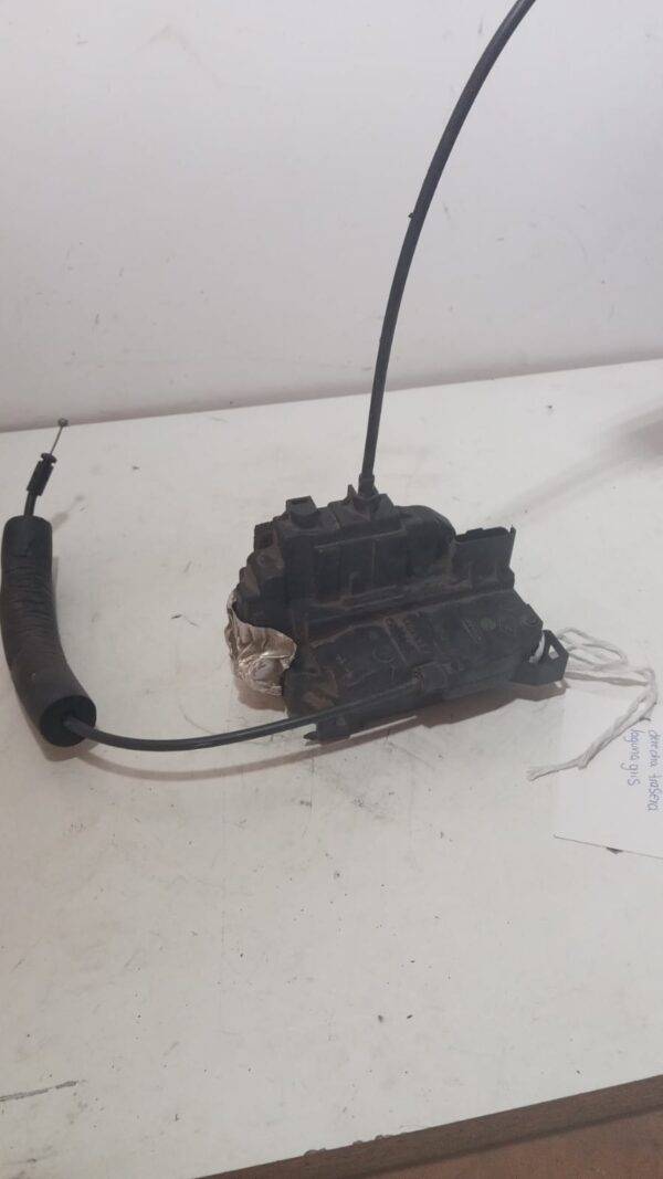 REF 289078 357 3607H 82030003R 28907B CERRADURA PUERTA TRASERA DERECHA RENAULT LAGUNA III AÑO 2006