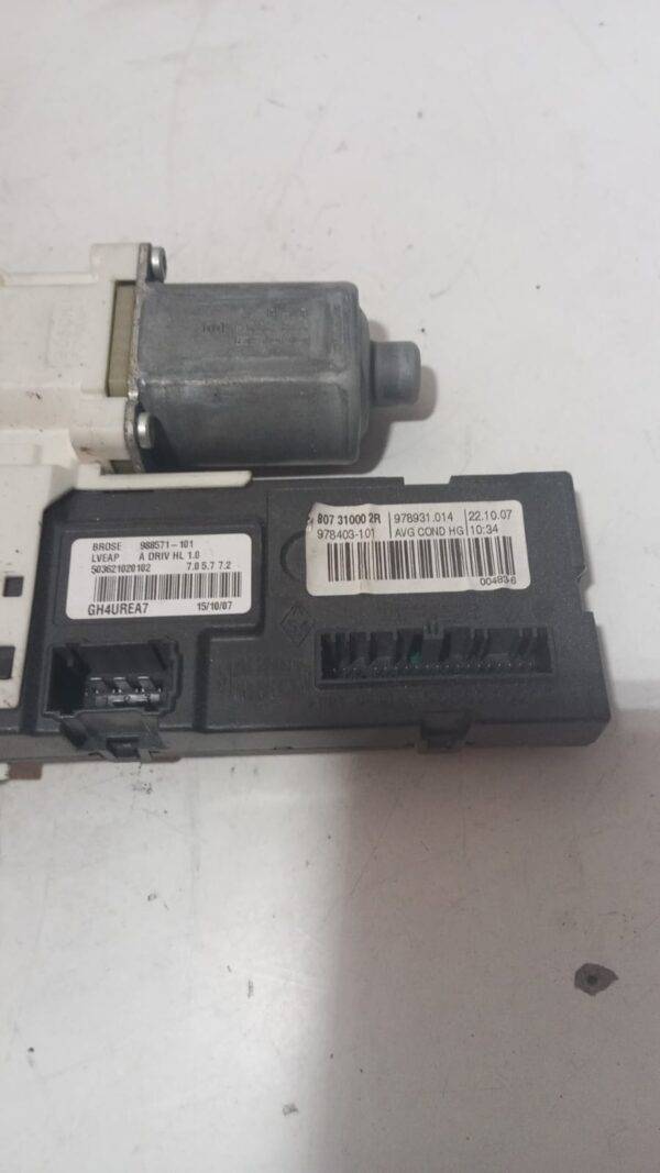 REF 802310002R MOTOR ELEVALUNAS PUERTA CONDUCTOR RENAULT LAGUNA III 2007 2.0 - Imagen 3