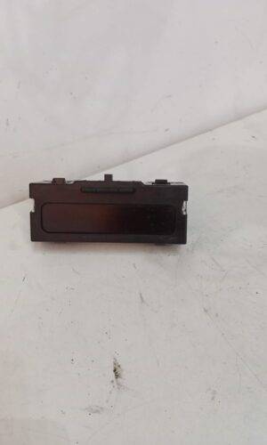 REF 8200584888 PANTALLA MULTIFUNCION RENUALT TRAFIC 2008 21673770.9 28116889 21678035-4