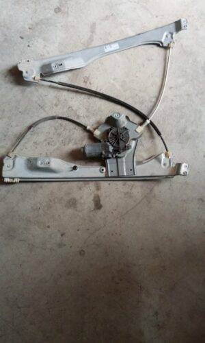 REF 8200843592 4008585 ELEVALUNAS ELECTRICO DELANTERO IZQ RENAULT CLIO 2008