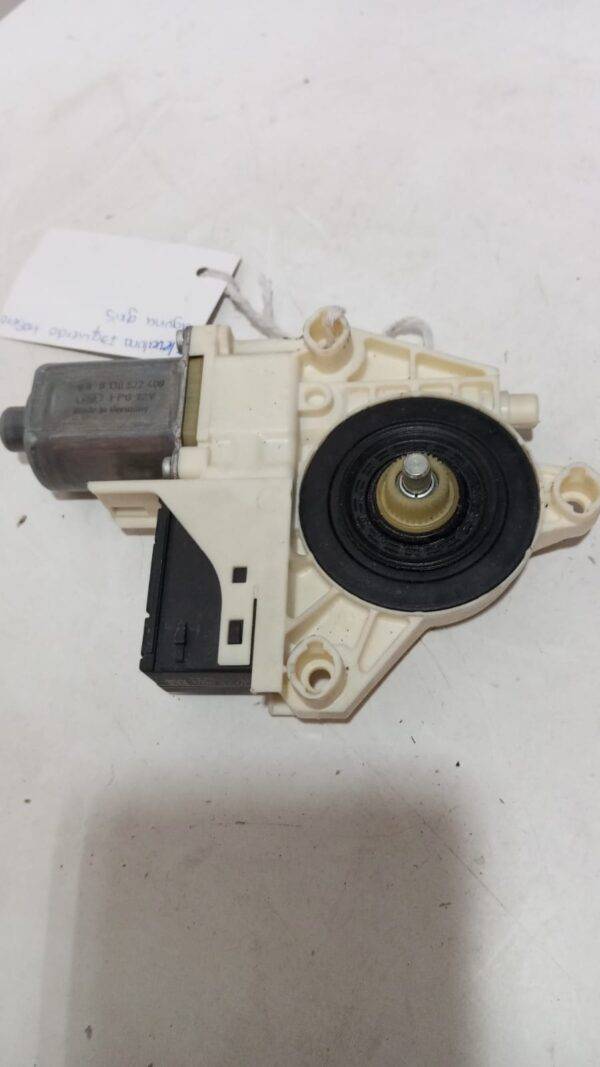 REF 827310001R RENAULT LAGUNA III MOTOR DEL ELEVALUNAS PUERTA IZQUIERDA TRASERA AÑO 2007 - Imagen 2