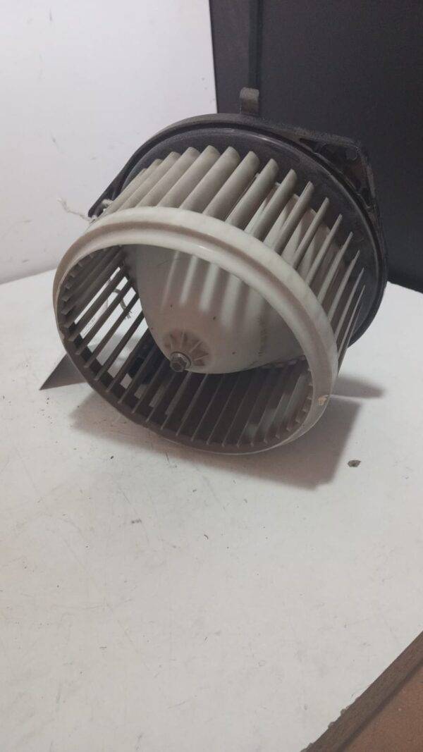 REF 8400004 8400004 070702 12V VENTILADOR CALEFACCION RENAULT LAGUNA III AÑO 2007