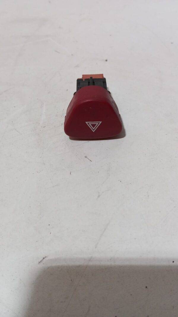 REF 96405776K BOTON EMERGENCIA ADVERTENCIA CITROEN JUMPY 2007 INTERRUPTOR INERIOR