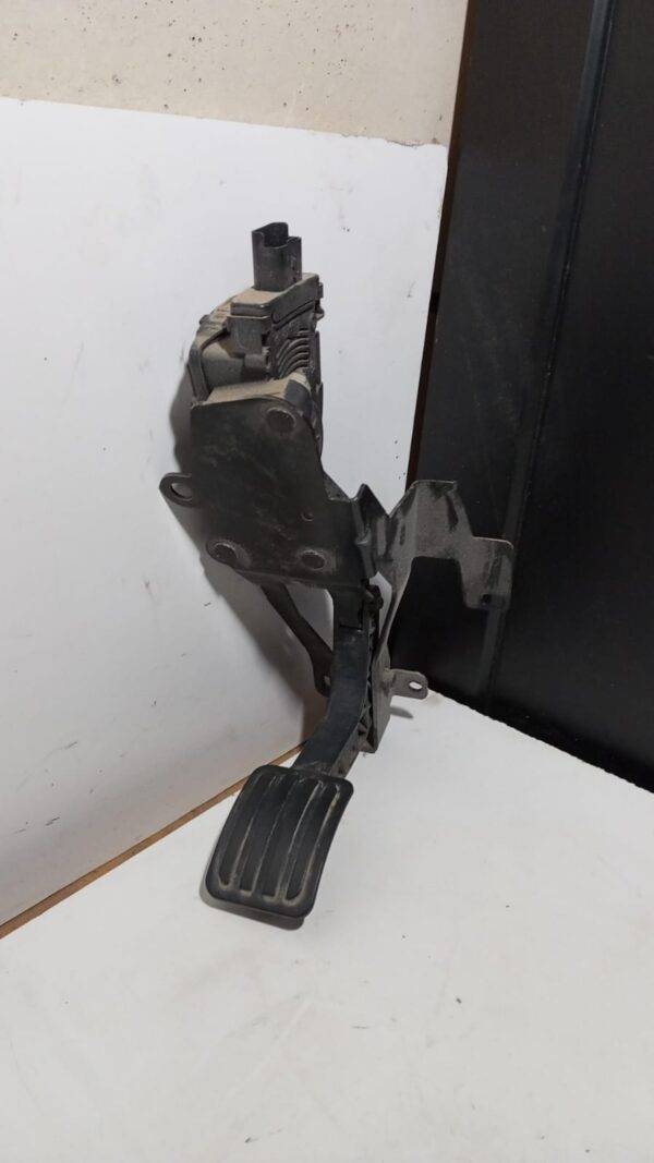 REF 1400838880 CITROEN JUMPY AÑO 2006 PEDAL DE GAS