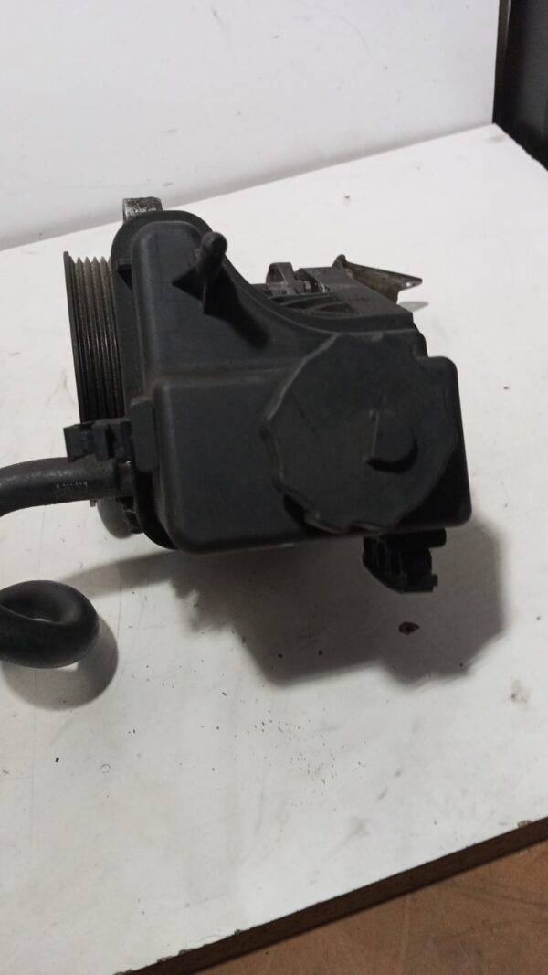 7693900525 A0064667801 SERVOBOMBA HIDRAULICO PARA MERCEDES SPRINTER 2.2 CDI - Imagen 4