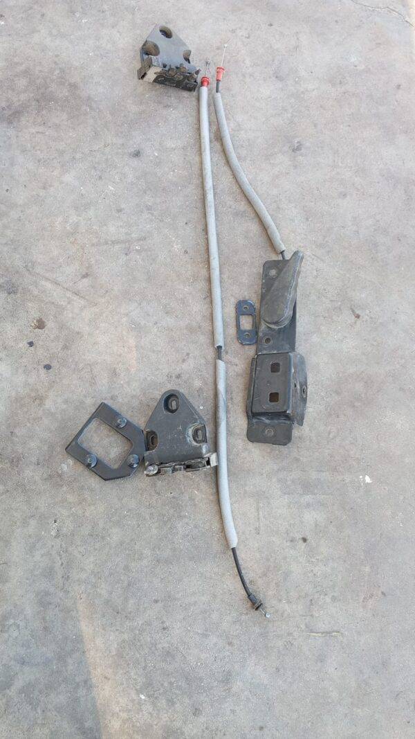 REF 8200323112 RENAULT TRAFIC KIT CIERRE DE PUERTA TRASERA DERECHA MANETA INTERIOR R054983B 8079 3M 669