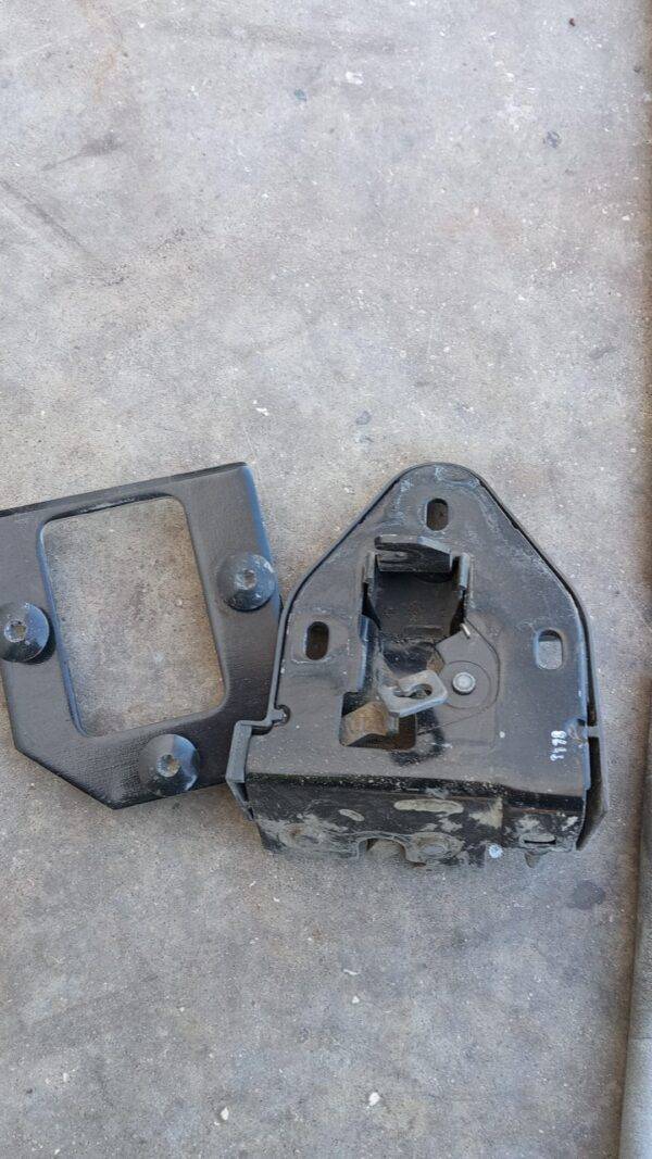 REF 8200323112 RENAULT TRAFIC KIT CIERRE DE PUERTA TRASERA DERECHA MANETA INTERIOR R054983B 8079 3M 669 - Imagen 2