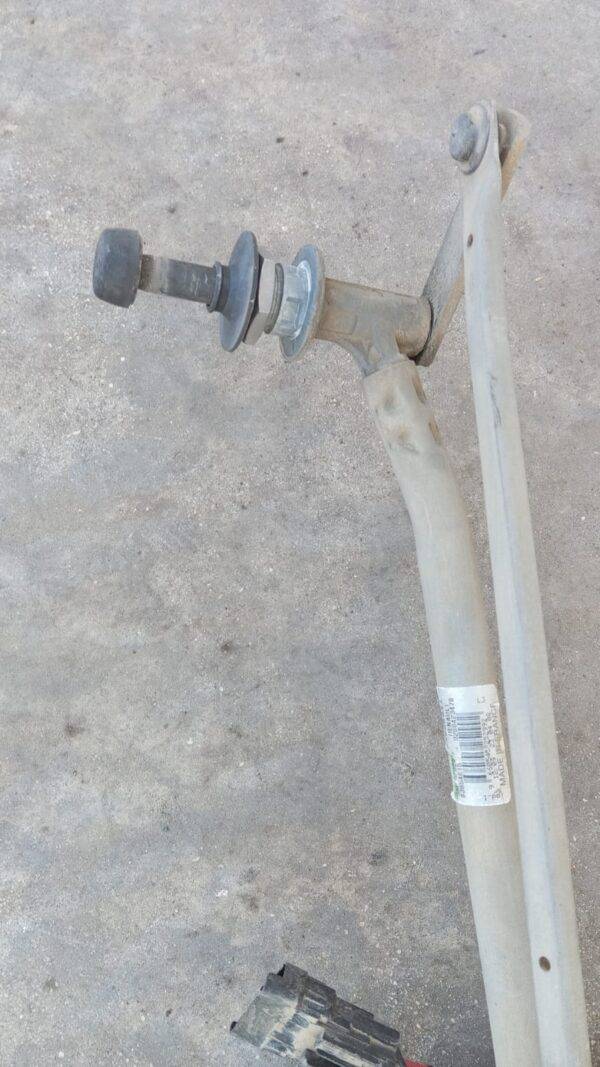 REF 8200423479 MOTOR LIMPIA PARABRISAS DELANTERO RENUALT TRAFIC 2.0 AÑO 2008 - Imagen 4