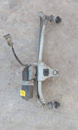 REF 8200423479 MOTOR LIMPIA PARABRISAS DELANTERO RENUALT TRAFIC 2.0 AÑO 2008
