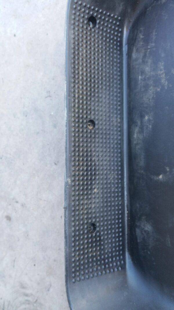 REF 8200523968 PLASTICO MOLDURA REPOSA PIES RENAULT TRAFIC 2.0 AÑO 2008 IZQUIERDO - Imagen 5