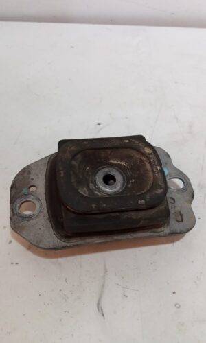 REF 8200689120 MONTAJE TRANSMISION DE MOTOR SOPORTE RENUALT LAGUNA III 2.0 DCI 2007