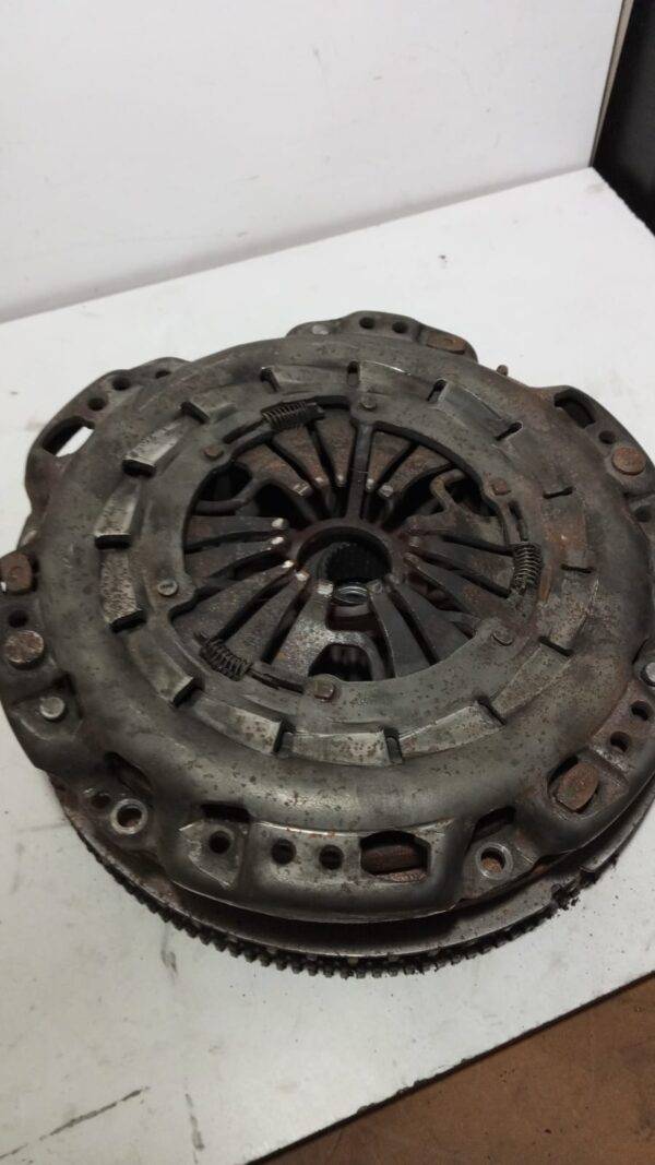 REF A0012525805 KIT DE EMBRAGUE MERCEDES SPRINTER 5 - T 2006 2018