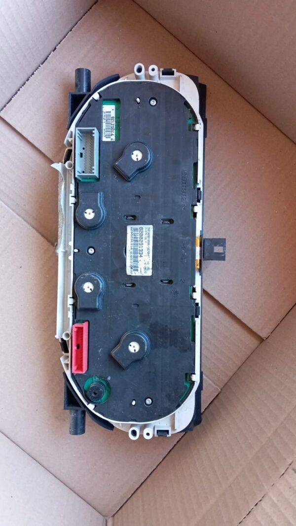 REF 8200291334 CUADRO MARCADOR RENAULT LAGUNA - Imagen 3