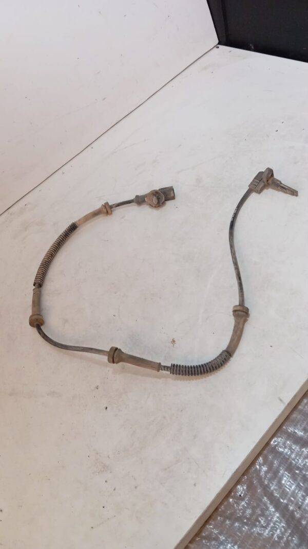 REF 0265009391 SENSOR ABS VIVARO