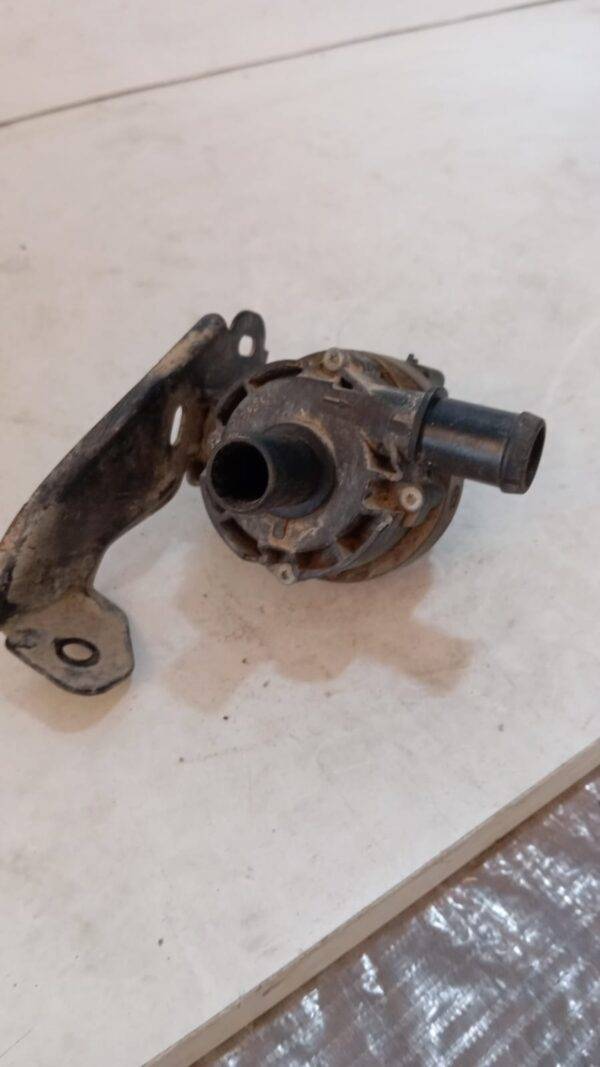 REF 392023219 BOMBA DE AGUA RENAULT