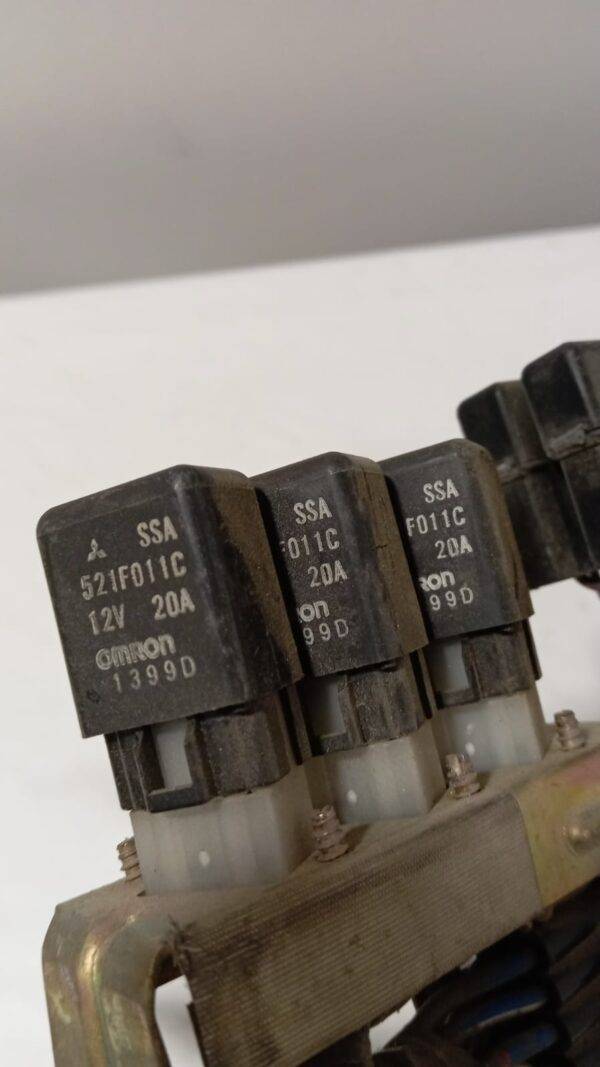 REF 521F011C RELE MITSUBISHI FUCIBLES