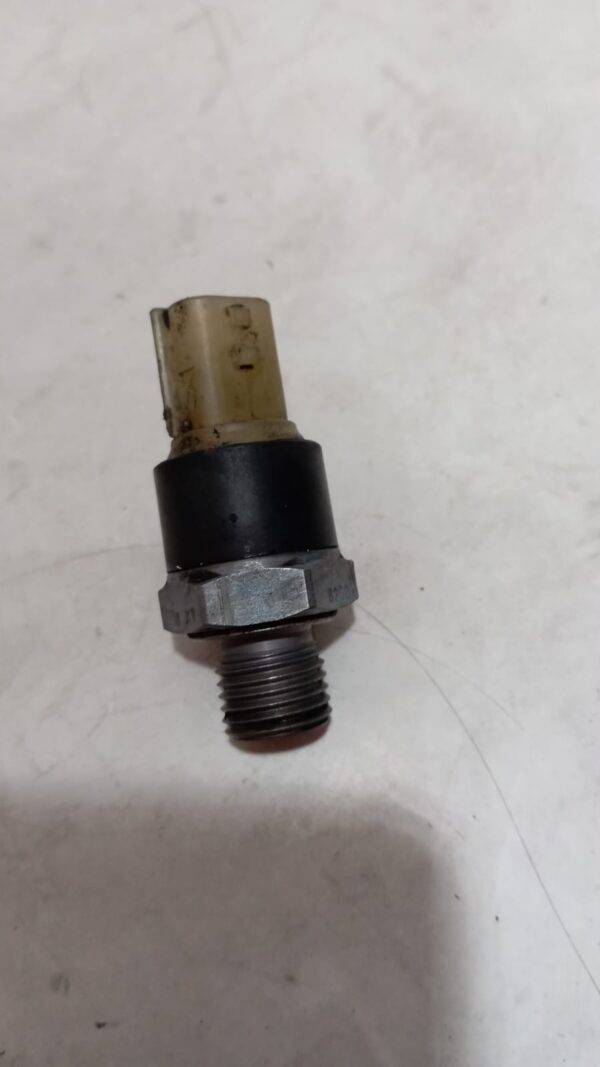 REF 8200670467 SENSOR RENAULT M9R