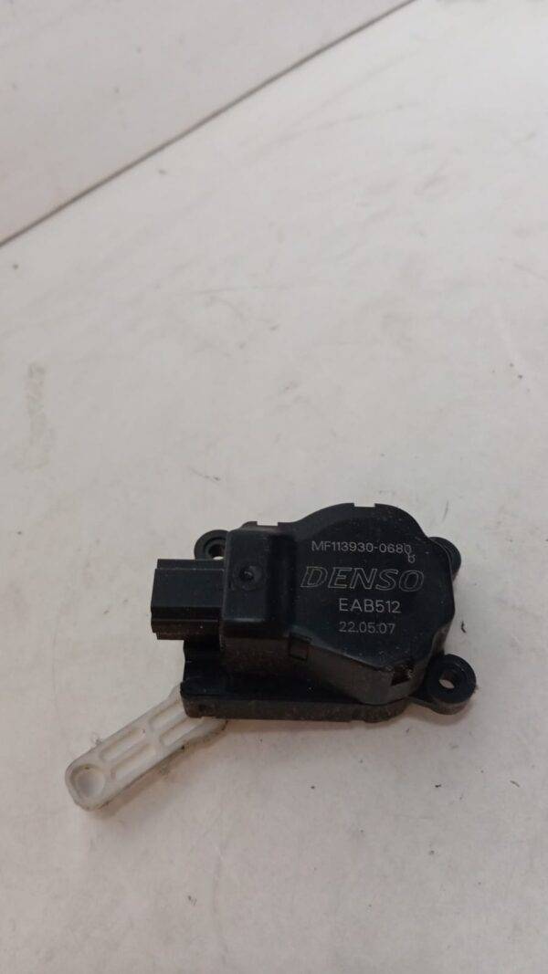 REF 1139300680 LAND ROVER MOTOR TRAMPILLA