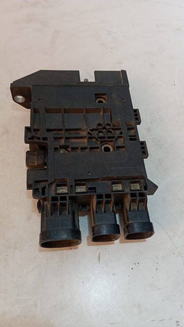 REF 243501820R TRAFIC III PORTAFUSIBLE - Imagen 4