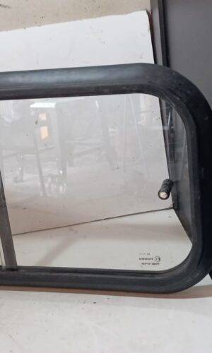 VENTANA PARTE CARGA