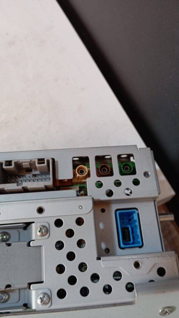 REF 4622005582 LANND ROVER PANTALLA MULTIFUNCION - Imagen 4