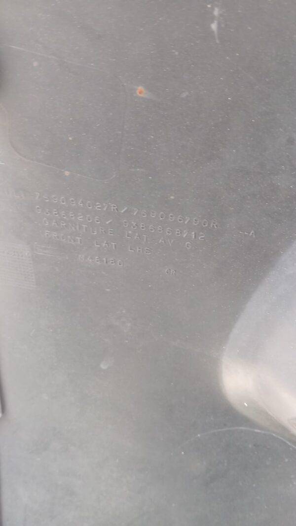 769094027R PANEL TRAFIC - Imagen 2
