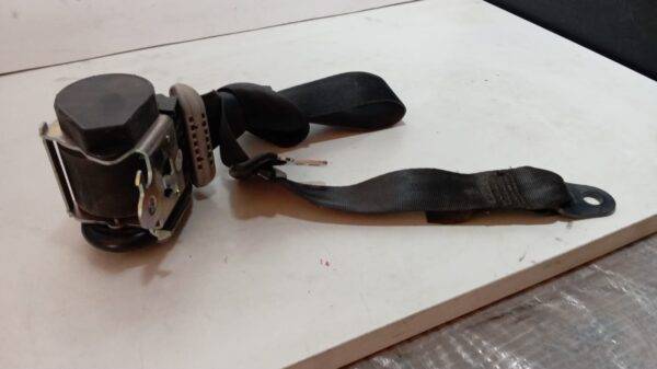 8366002 CINTURON DE SEGURIDAD