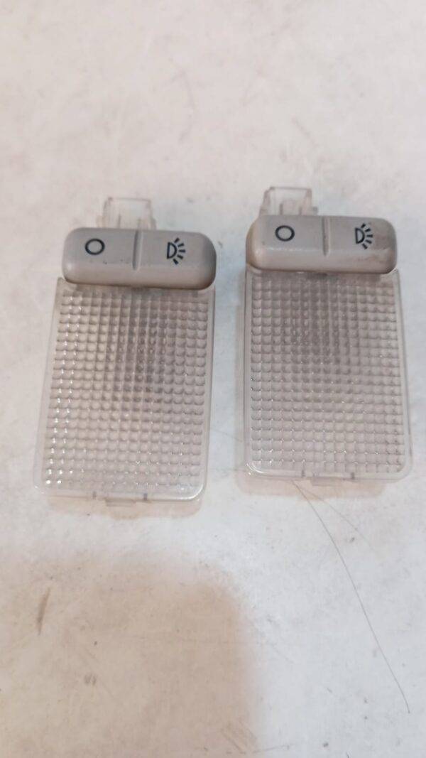 REF C95YF LUZ INTERIOR TECHO LAND ROVER