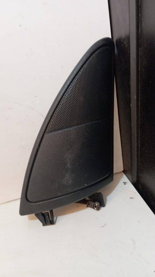 REF PC01006709 MOLDURA LAND ROVER