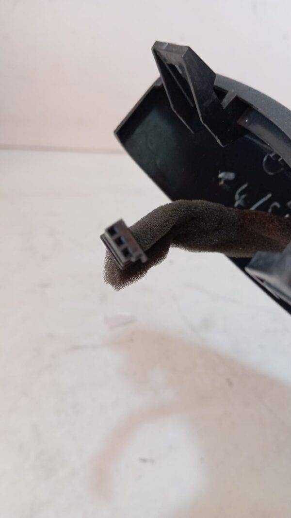 REF PC01006709 MOLDURA LAND ROVER - Imagen 3