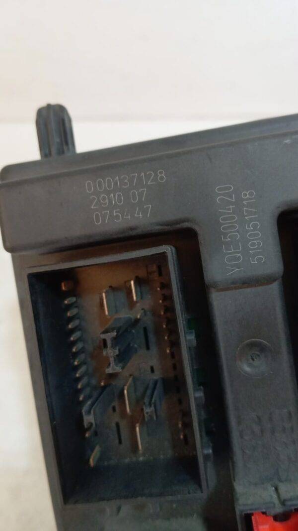 REF YQE500420 CAJA RELE FUSIBLES RANGE - Imagen 7