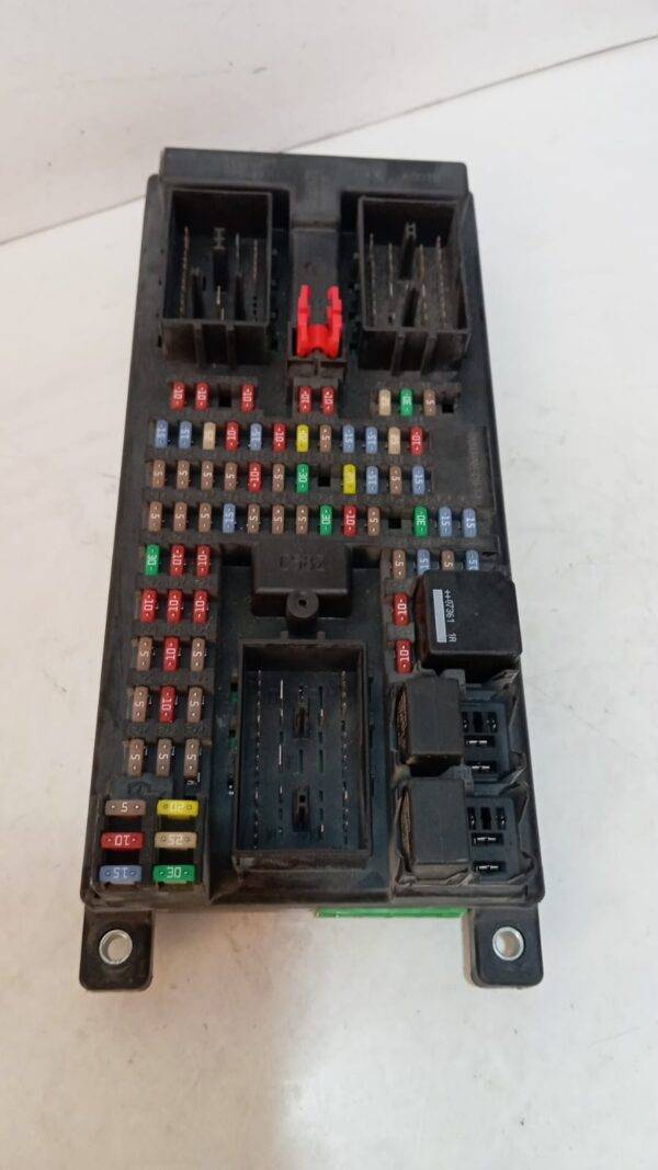 REF YQE500420 CAJA RELE FUSIBLES RANGE - Imagen 2