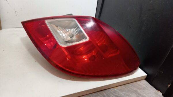 13188046 PILOTO TRASERO CORSA 2007
