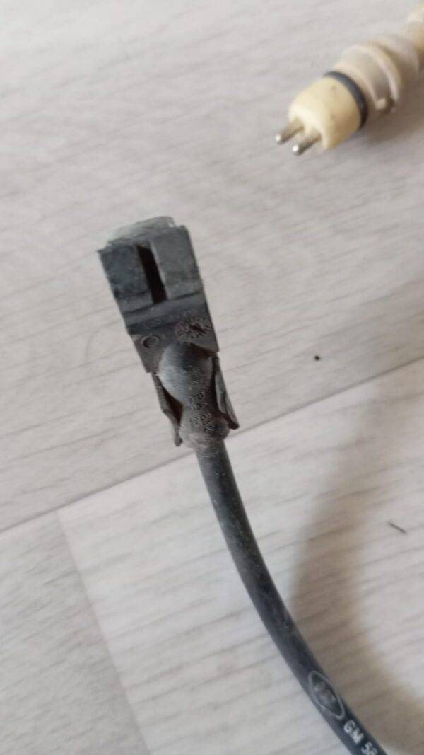 0265008077 SENSOR ABS DE VELOCIDAD VIVARO - Imagen 5