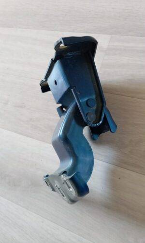 527428A TRAFIC II BISAGRA