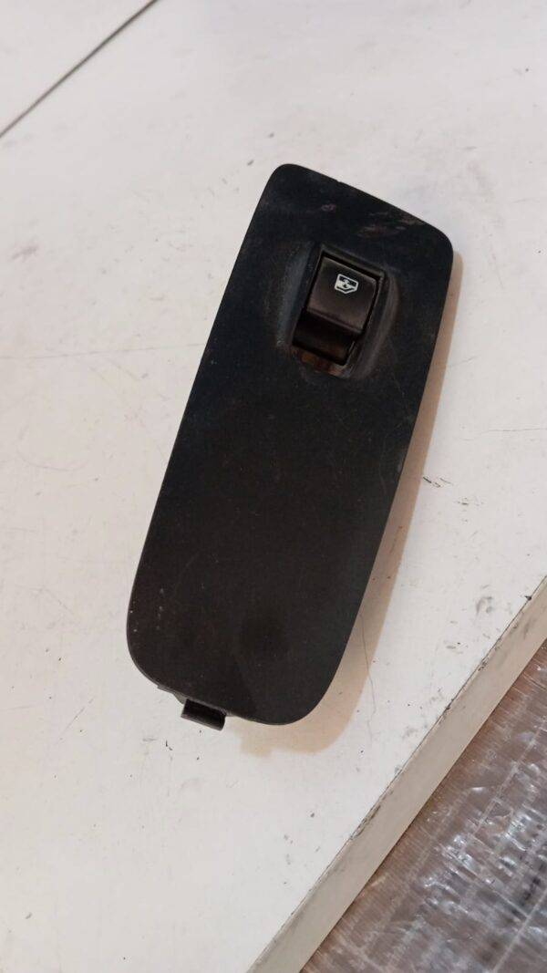 07355329060 INTERRUPTOR ELEVALUNAS - Imagen 6