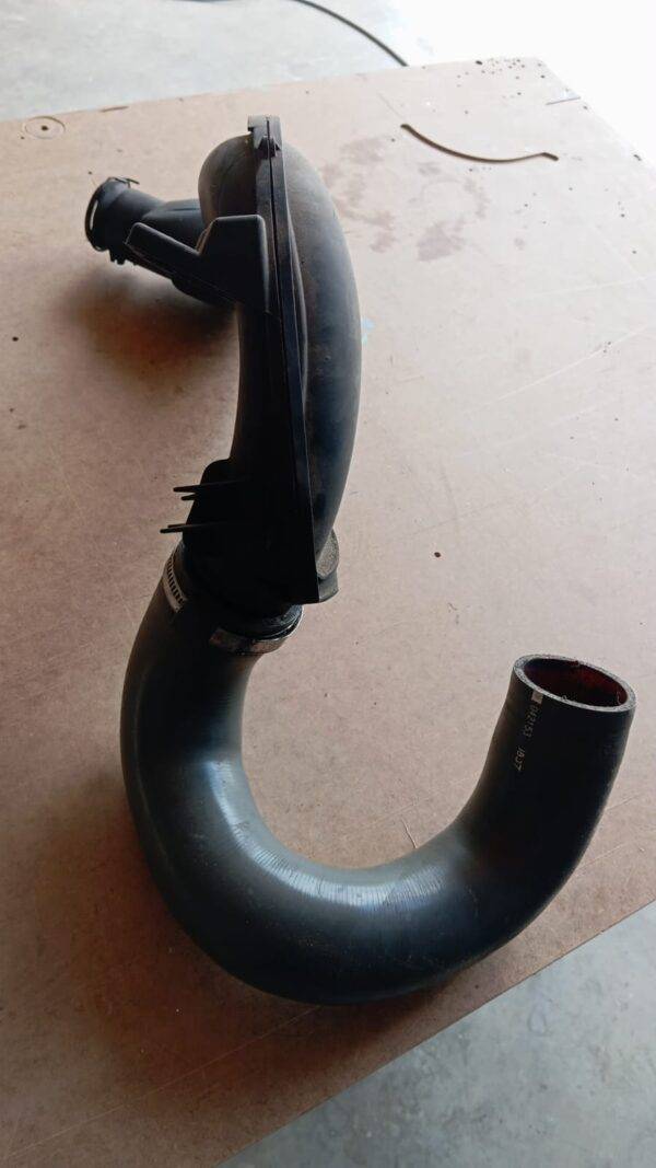 8200526443 TRAFIC TUBO INTERCOOLER