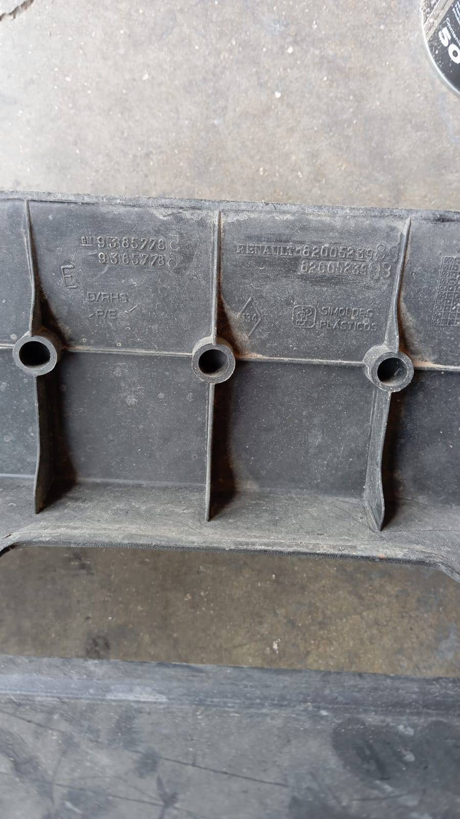 9385778 OPEL VIAVARO REPOSAPIES - Imagen 4