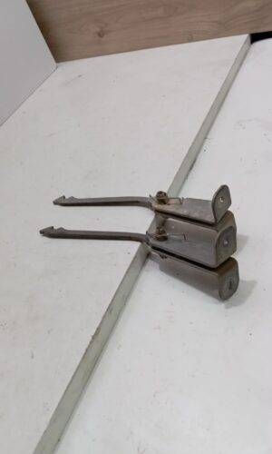 04999R TRAFIC II BISAGRA