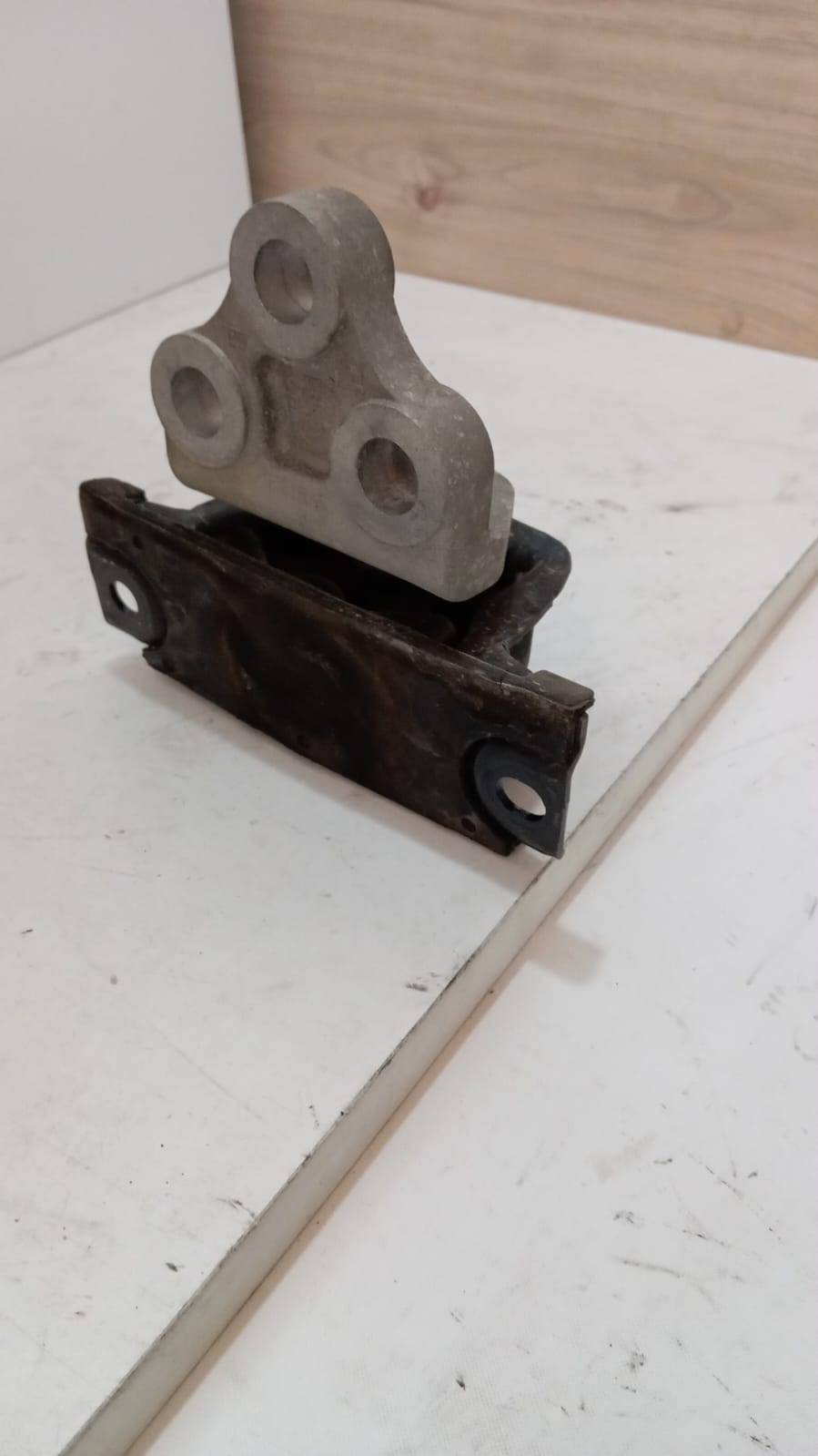 468646740 COJINETE DE MOTOR OPEL