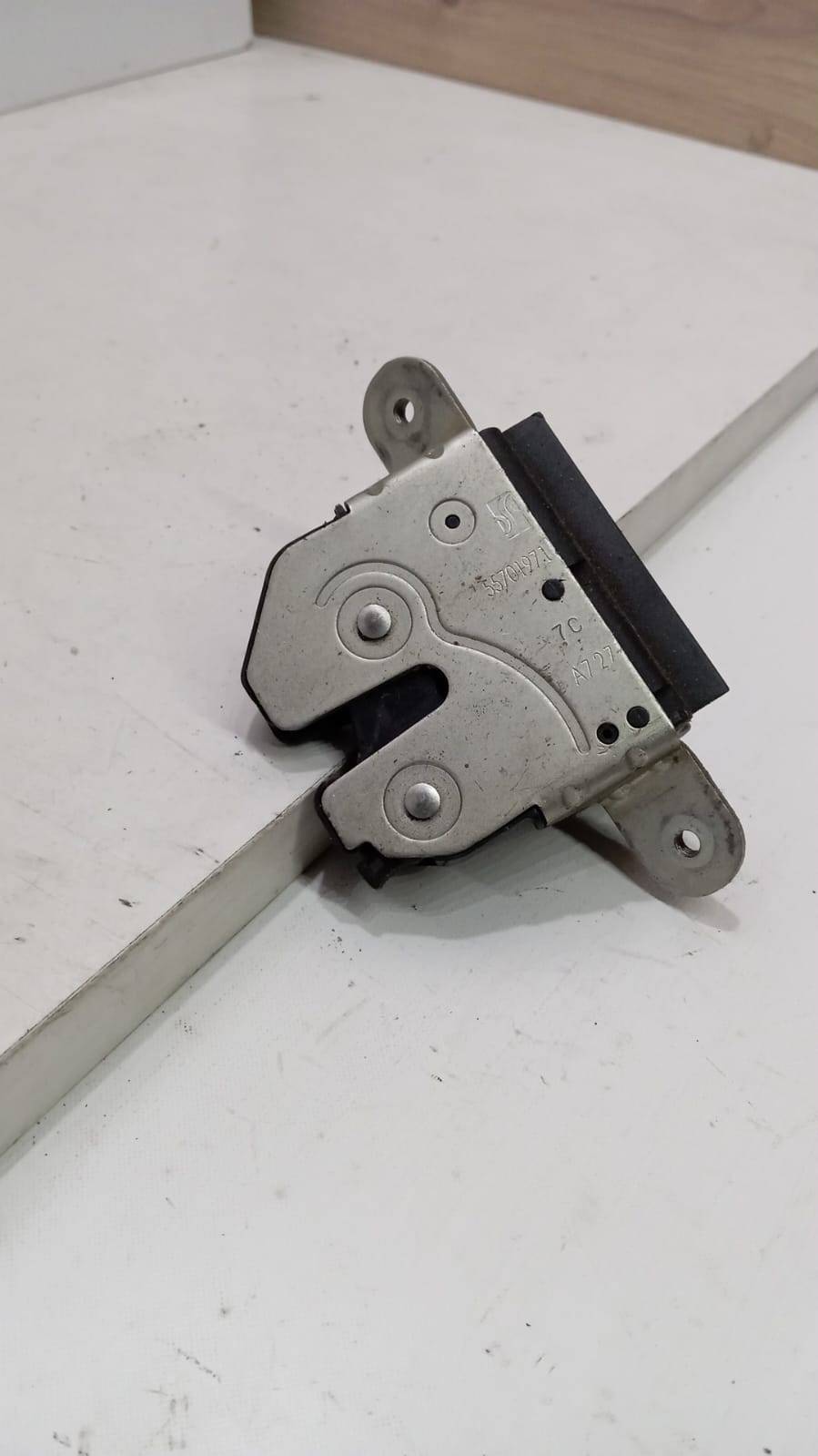 55701971 CERRADURA OPEL