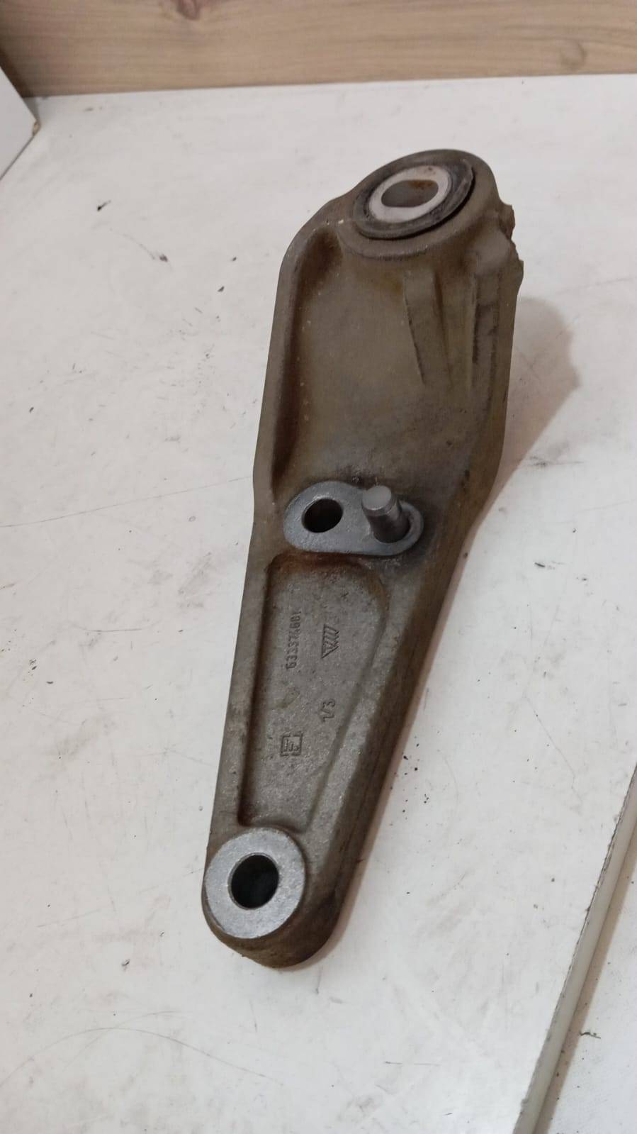 633374681 SOPORTE MOTOR OPEL